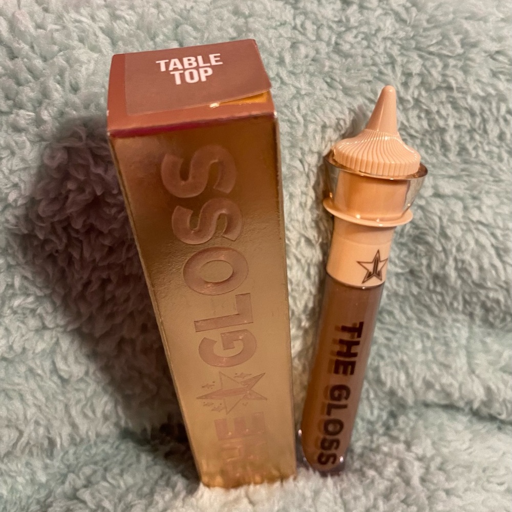 Table Top 🤎 The Gloss Jeffree Star Cosmetics
